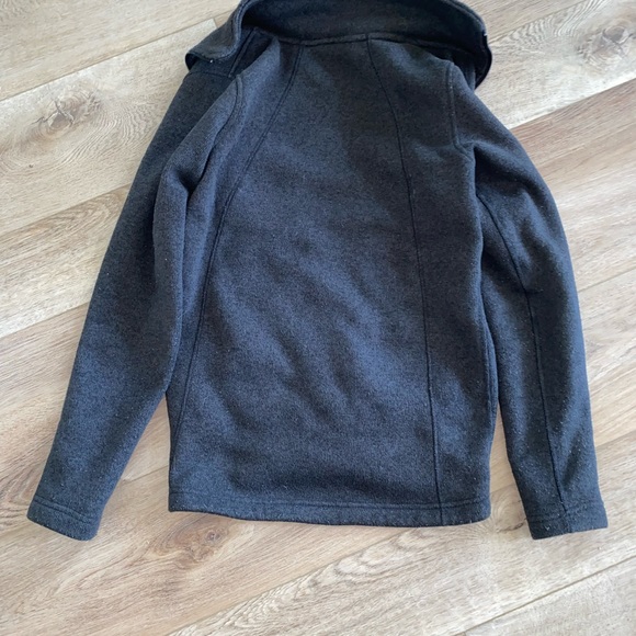 Women’s northface jacket - Picture 2 of 2